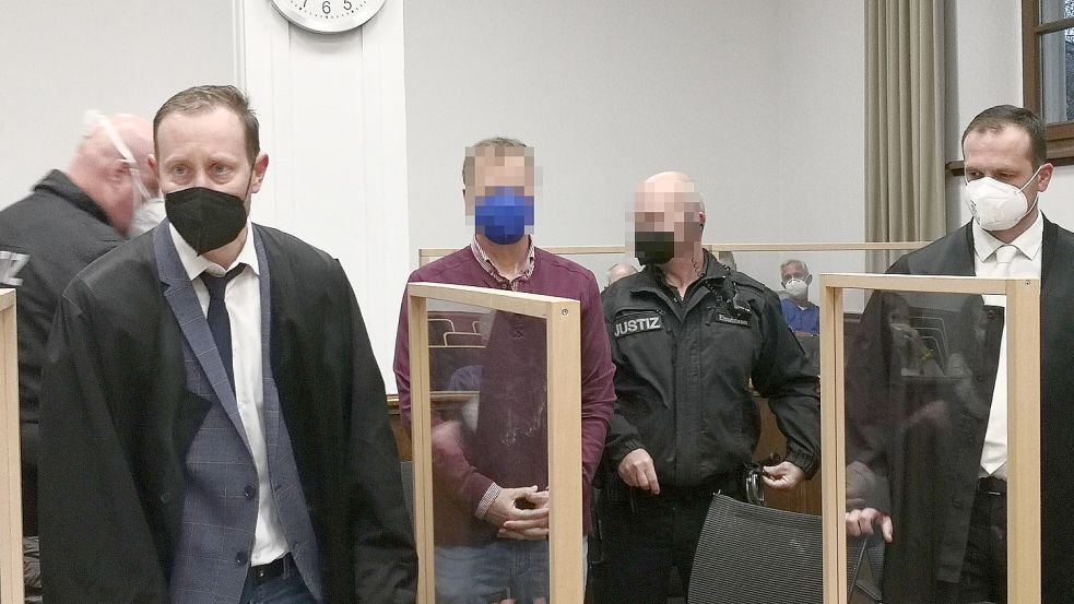 Christian Rademacher-Jelten (Mitte) soll von einem Geschäftspartner einen Porsche geliehen und nicht zurückgegeben haben. Foto: Karin Böhmer