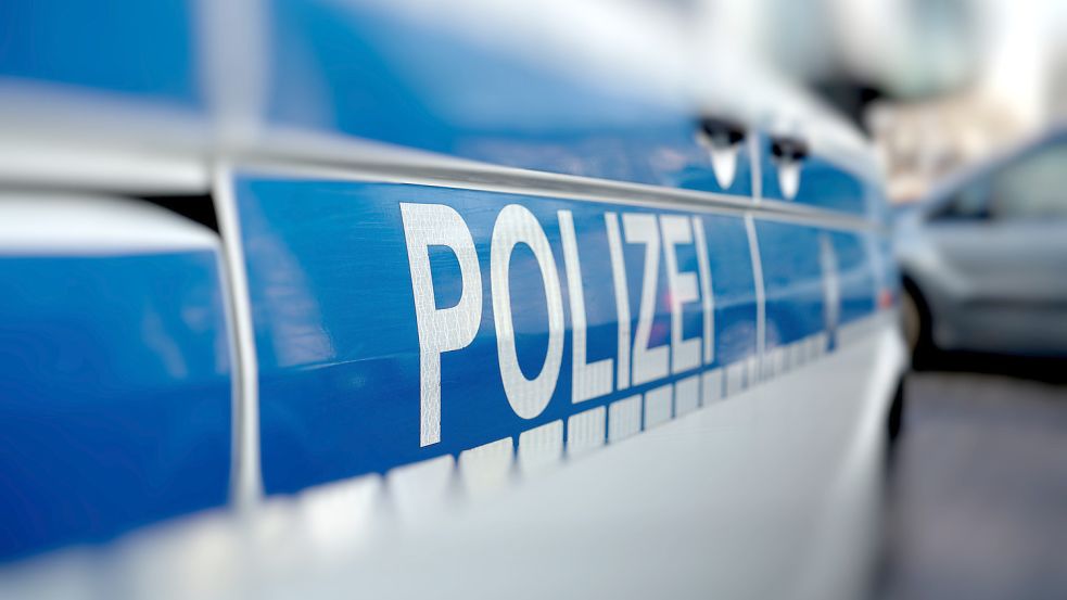 •Die Polizei hat in Lütetsburg kontrolliert. Foto: Heiko Küverling/Fotolia