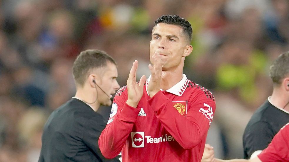 Cristiano Ronaldo und Manchester United gehen getrennte Wege. Ronaldo hatte zuvor in einem Interview unter anderem den Trainer und die Besitzer des Clubs kritisiert. Foto: Dave Thompson/AP/dpa