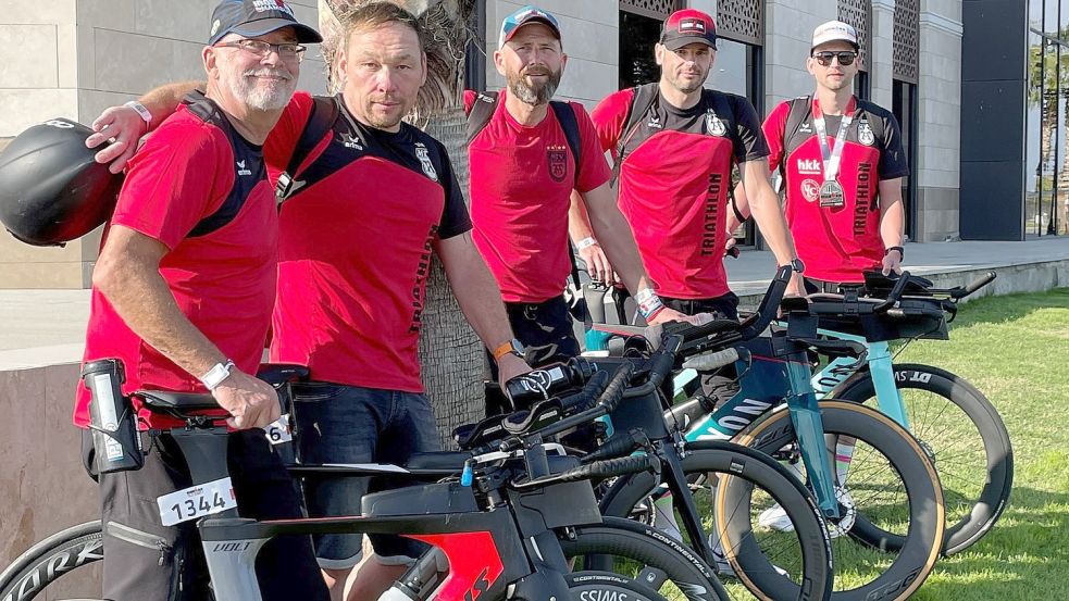 Zum sportlichen Jahresabschluss starteten Stefan Aumann (von links), Dieter Okken, Clemens Köster, Friso Gammelin und Dennis Sirowi in der Türkei. Foto: privat