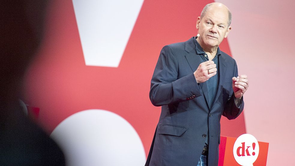 Die Gesellschaft für deutsche Sprache hat „Zeitenwende“ als Wort des Jahres gewählt. Auch Bundeskanzler Scholz nahm dieses Wort 2022 immer wieder in den Mund. Foto: dpa/Christophe Gateau