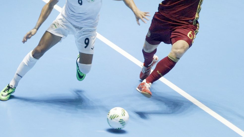 Daraus wird nichts: In der Moorhuser Sporthalle ruht der Supercup-Ball erneut. Foto: Christian Escobar Mora/DPA