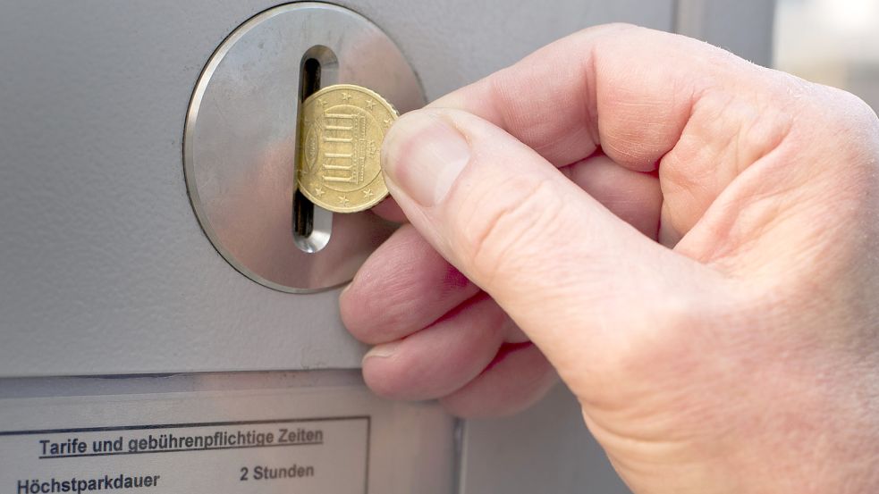 Auch beim Parken müssen die Norder künftig mehr bezahlen. Foto: DPA