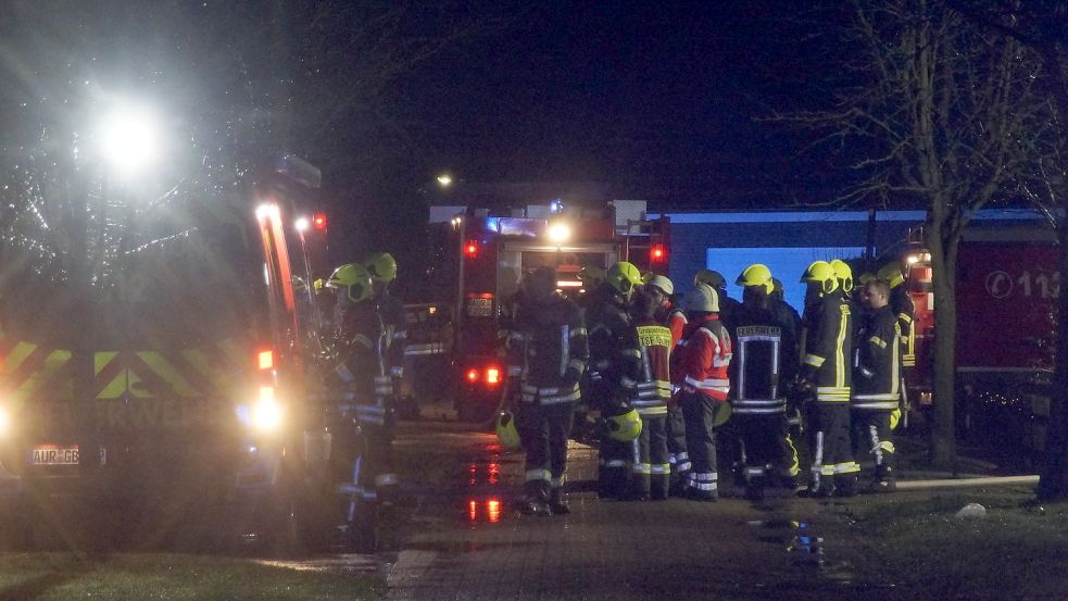 Zahlreiche Einsatzkräfte waren vor Ort. Foto: Holger Janssen