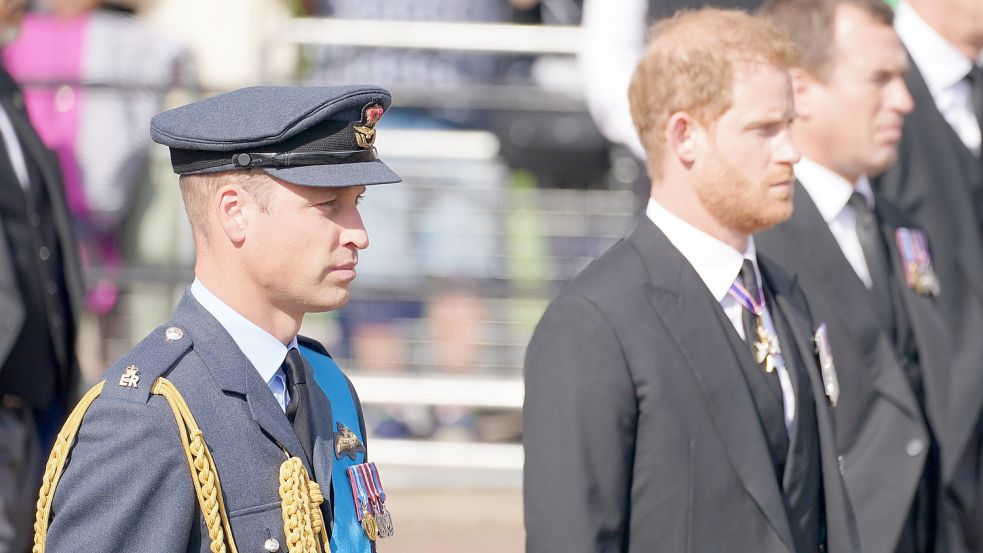Hat es eine körperliche Auseinandersetzung zwischen Prinz William (links) und Harry gegeben? Foto: dpa/PA Wire/Dominic Lipinski