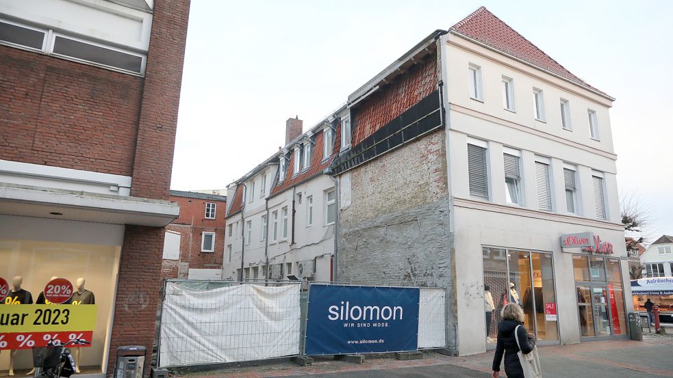 Bis die Baulücke geschlossen werden kann, wird es noch etwas dauern. Foto: Romuald Banik