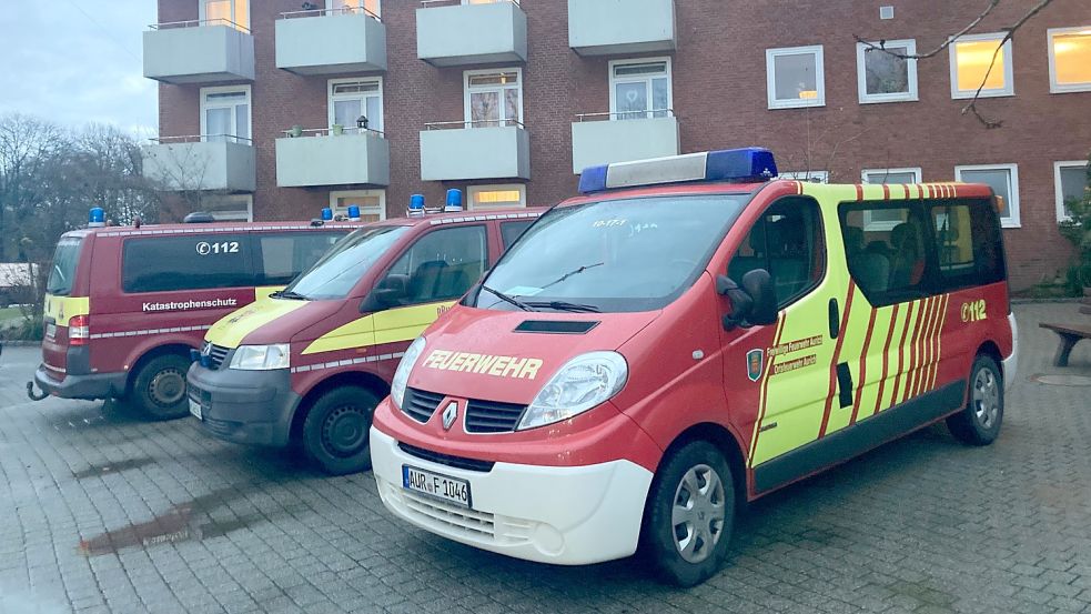 Die Feuerwehr ist mit vielen Kräften im Einsatz. Foto: Aiko Recke