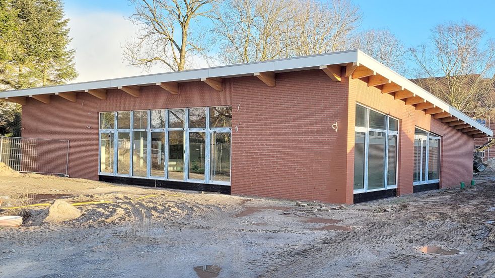 Von außen sieht die neue Mensa im Spiet schon fast so aus, wie auf dem Architektenentwurf. Foto: Rebecca Kresse