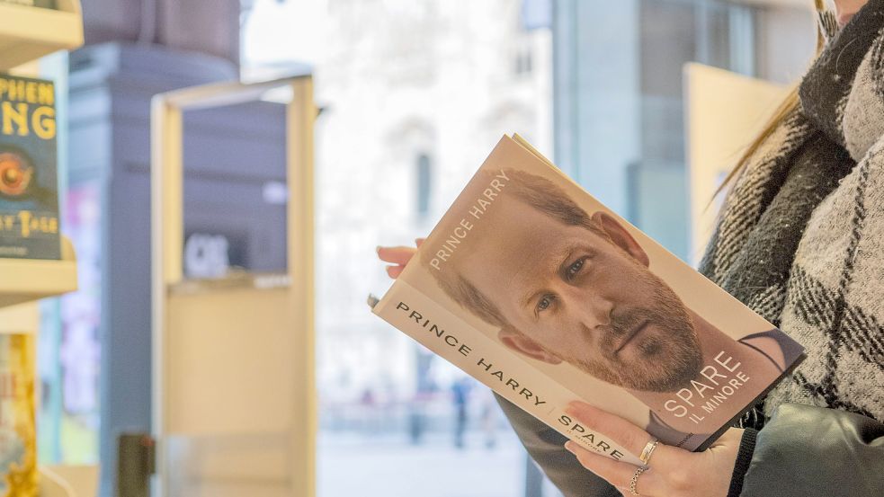 Die Autobiografie von Prinz Harry ist beliebt - und gleichzeitig viel kritisiert. Einige der Erzählungen sollen nicht stimmen. Foto: Imago Images/Independent Photo Agency Int.