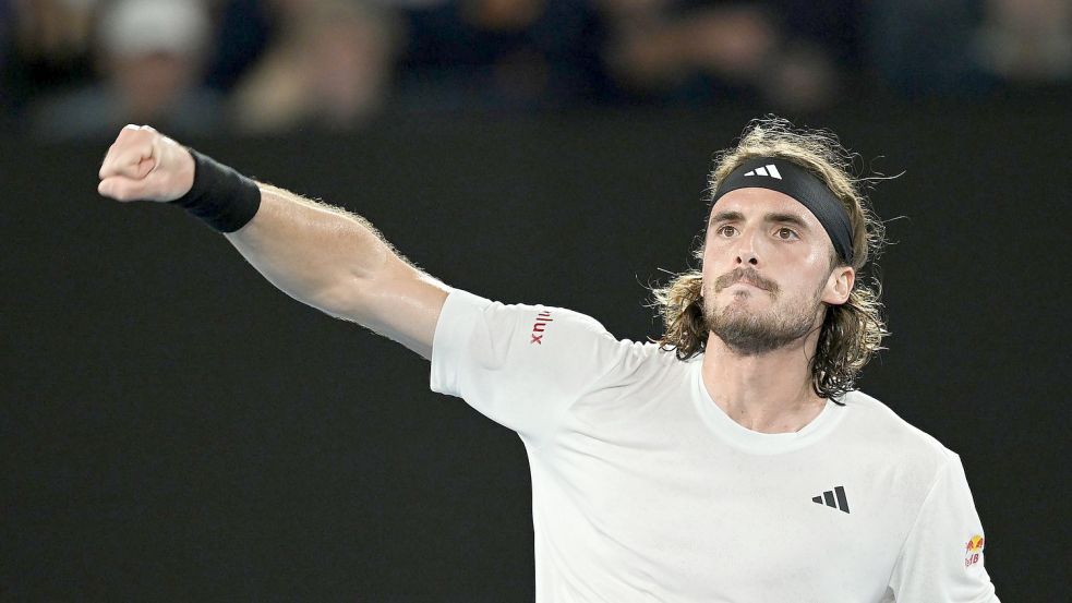 Wurde seiner Favoritenrolle im Viertelfinale gerecht: Stefanos Tsitsipas. Foto: Lukas Coch/AAP/dpa