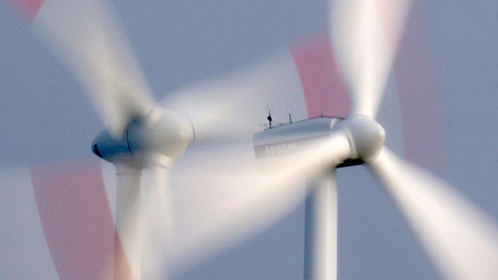 Deutschland will die Windenergie deutlich ausbauen. Deswegen müssen in den Bundesländern deutlich mehr Fläche für Windkraft ausgewiesen werden - auch im Norden. Nur wo? Foto: Karl-Josef Hildenbrand/dpa
