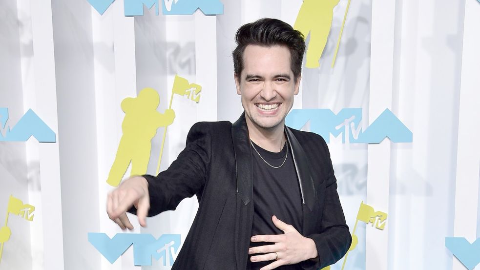 Brendon Urie von Panic! At The Disco bei den MTV Video Music Awards 2022. Foto: Evan Agostini/Invision/AP/dpa