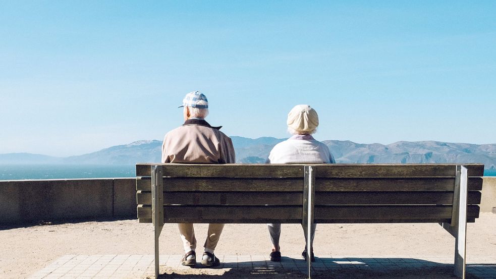Für immer verliebt wie am ersten Tag? Das geht nicht. Doch ein bisschen Zuneigung sollte es schon sein. Foto: Unsplash/KoMatt Bennett