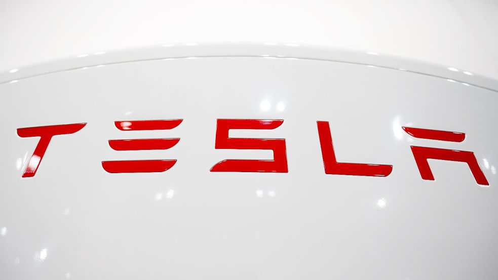 Tesla will die Produktion 2023 weiter ausbauen. Foto: Christophe Gateau/dpa