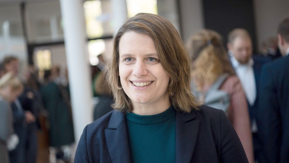 Kultusministerin Julia Willie Hamburg (Grüne) verspricht mehr Geld für die Schulen. Foto: DPA