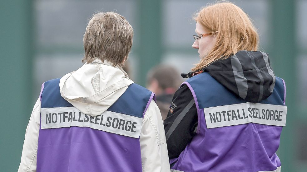 Die Farbe Lila steht bei Einsätzen für die Notfallseelsorger. Foto: DPA