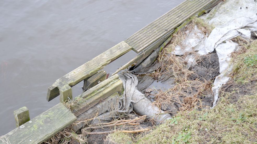 An manchen Stellen sind die Bretter zerbrochen. Foto: Franziska Otto