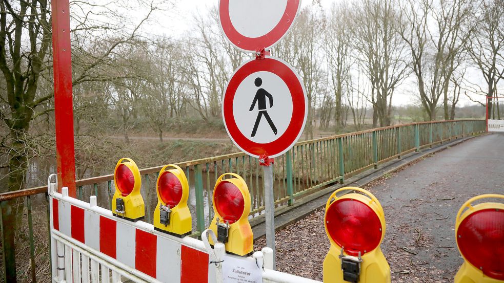 Komplett gesperrt ist die Kroglitzwegbrücke seit Oktober 2021. Foto: Romuald Banik
