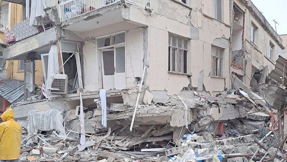 Die untere Etage des Hauses, in dem Muhammed Gökhan schlief, ist komplett eingestürzt. Foto: privat