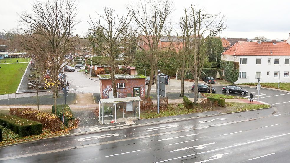 2016 wurde die Zufahrt zum Georgswall so gestaltet, dass Autos das Parkhaus gut erreichen können. Foto: Romuald Banik