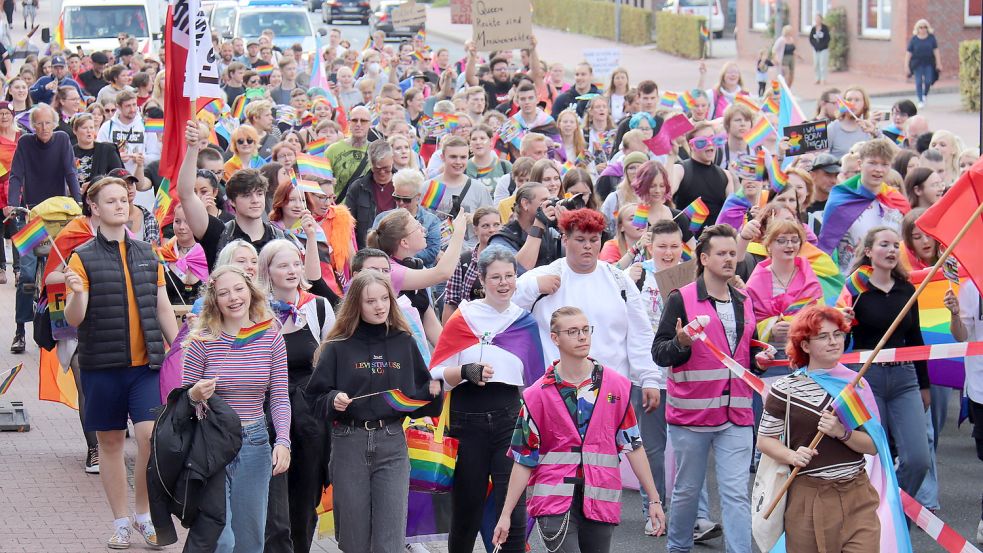 Im vergangenen Jahr waren viele junge Erwachsene beim CSD. Foto: Heino Hermanns