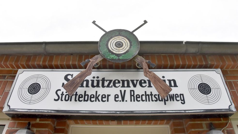 Den Schützenverein Störtebeker Rechtsupweg, der sein Haus an der Leezdorfer Straße hat, gibt es seit mehr als 70 Jahren. Foto: Thomas Dirks