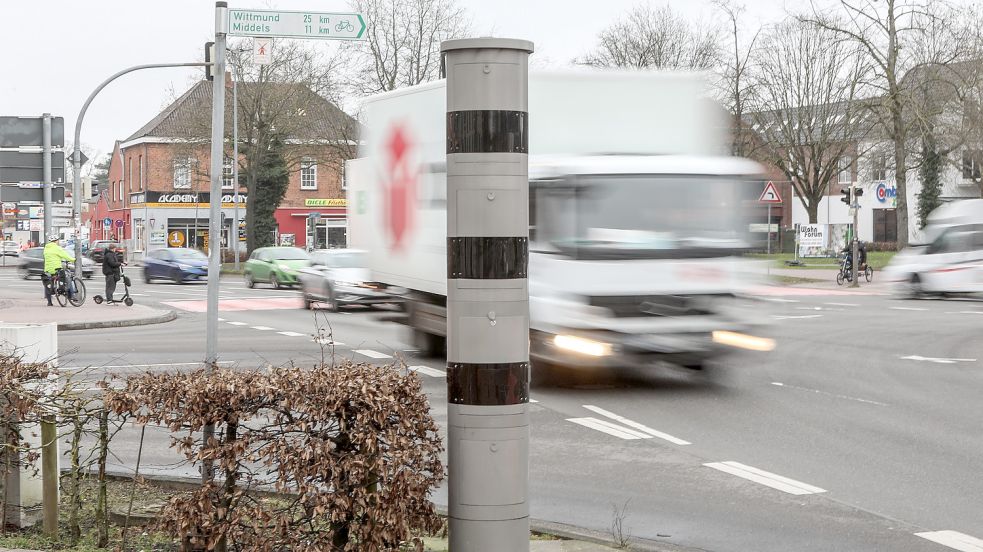 Die Blitzer am Pferdemarkt in Aurich haben vergangenes Jahr 1454 Verstöße aufgezeichnet. Foto: Romuald Banik