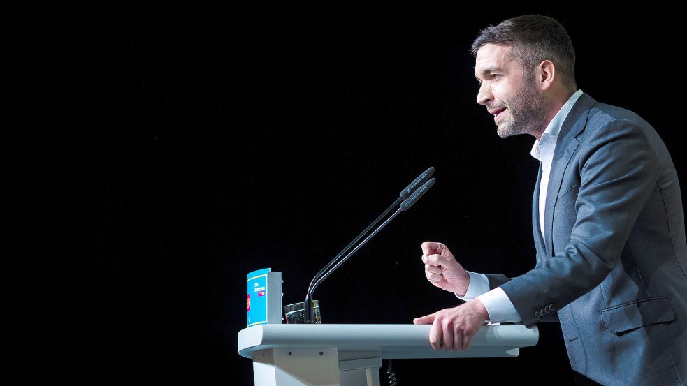 Will die FDP in Niedersachsen wieder stark machen: Der neue Landesvorsitzende Konstantin Kuhle. Foto: Moritz Frankenberg/dpa