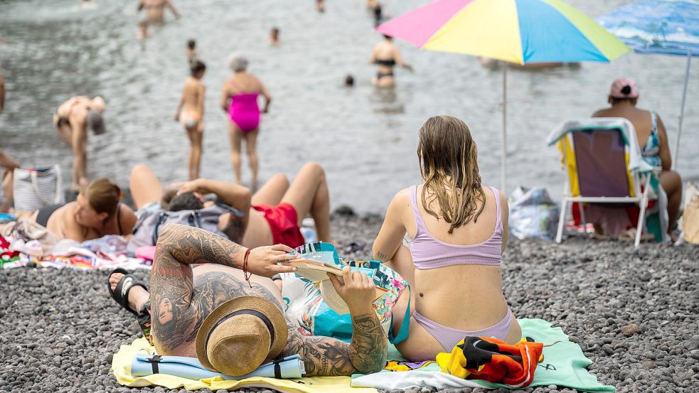 Lanzarote will sich gegen Massentourismus wehren und schielt auf Deutschland und seine zahlungskräftigen Urlauber. Foto: IMAGO images/ZUMA Wire