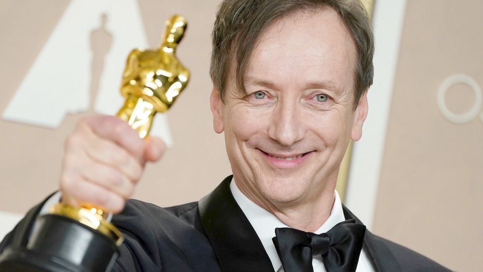 Volker Bertelmann hat einen Oscar für die Filmmusik zu „Im Westen nichts Neues“ gewonnen. Foto: Jordan Strauss/Invision/AP/dpa