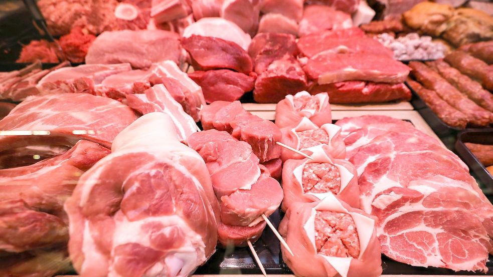 Die Verbraucher konsummieren zunehmend weniger Fleisch. Foto: Jan Woitas/dpa-Zentralbild/dpa