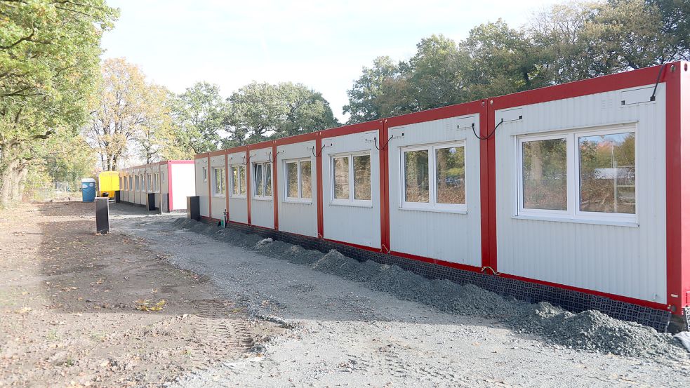 Auch im Containerdorf in den internationalen Gärten in Aurich sind Flüchtlinge untergebracht. Für all die Menschen braucht es langfristig aber auch Wohnungen. Foto: Romuald Banik