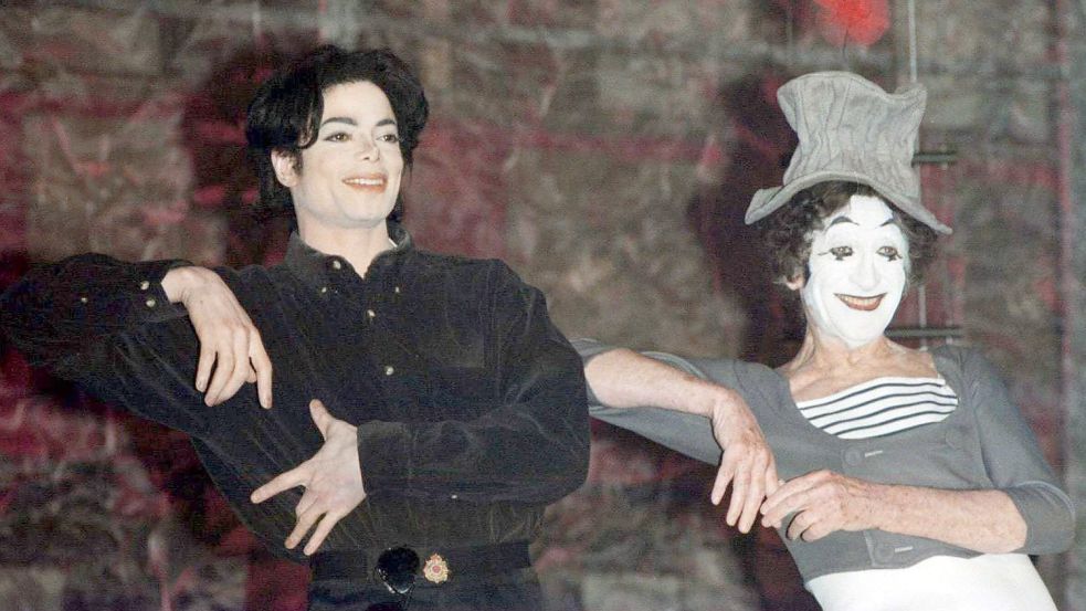 Popstar Michael Jackson (links) war ein großer Fan von Marcel Marceau. Foto: imago images/UPI Photo