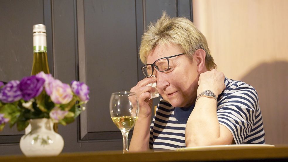 Annegret Redinius geht als Frauke Petersen durch ein Tal der Tränen, der Langeweile – und strampelt sich dann frei. Foto: Helmut Vortanz