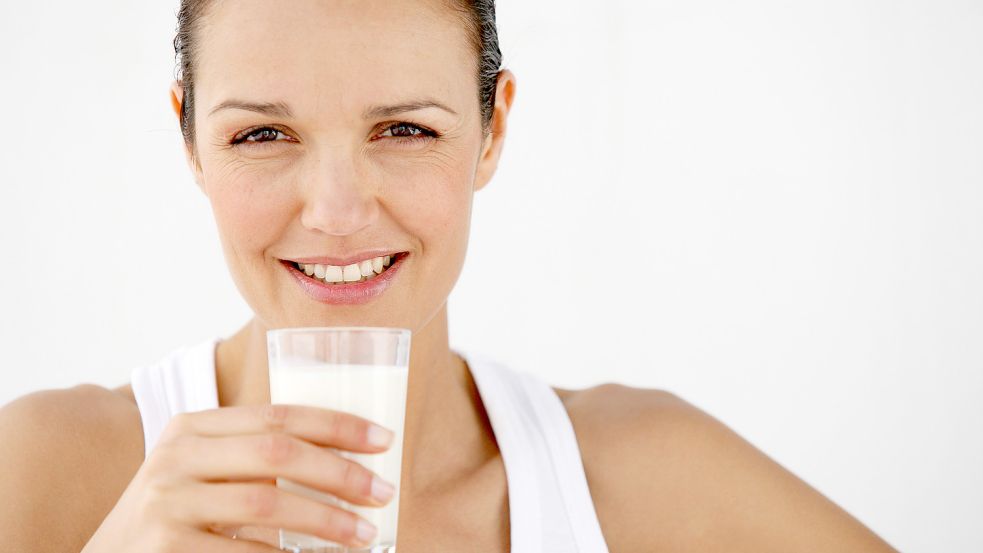 Für Erwachsene hält der Mediziner Bodo Melnik Milch für ungesund. Foto: Imago Images/Yay Images