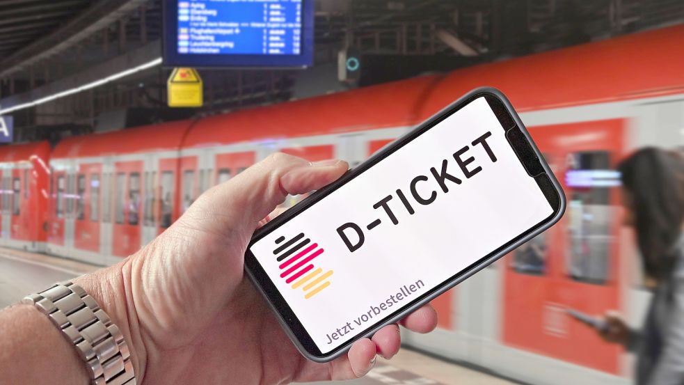 Erhältlich ist das personengebundene 49-EuroTicket bei den meisten Verkehrsbetrieben im monatlichen Abo als Chipkarte oder Handyticket. Foto: IMAGO / Sven Simon
