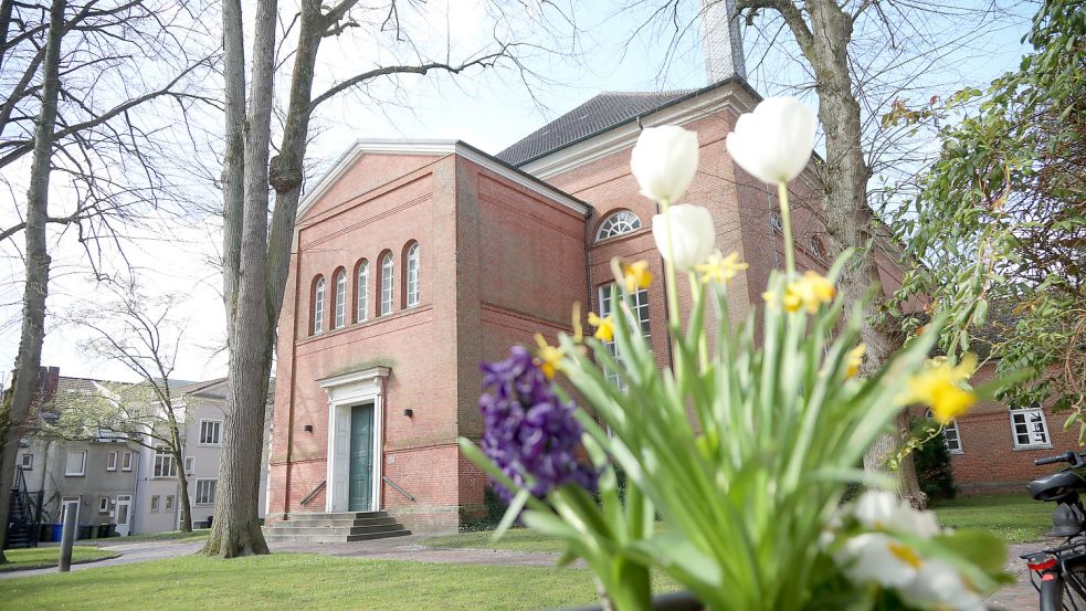 Die Lamberti-Kirche in Aurich ist eines der christlichen Zentren des Kirchenkreises. Der Erhalt der vielen Gebäude belastet den kirchlichen Haushalt enorm. Foto: Romuald Banik