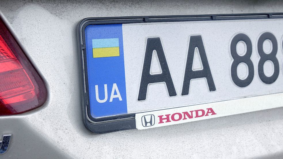 Für einige Fahrzeuge mit ukrainischem Nummernschild ist die Sonderregel ausgelaufen. Foto: imago-images/Steinach