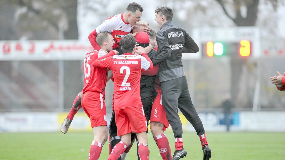 Die Fehntjer spielen hatten viel Grund zum Jubeln in dieser Saison. Für die nächste Spielzeit wird die Mannschaft weiter verstärkt. Foto: Stephan Friedrichs