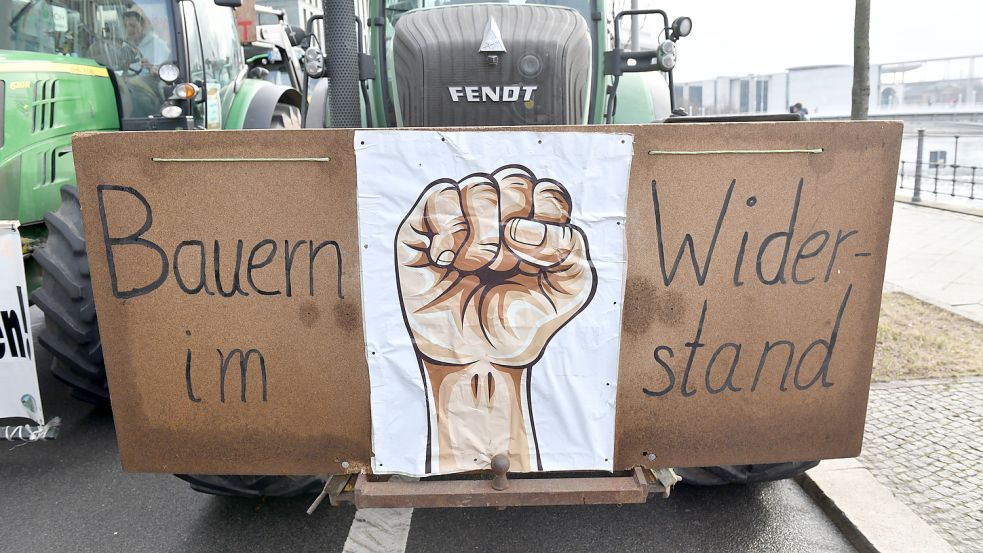 Seit Jahren protestieren Bauern gegen die Politik in Berlin und andernorts. Nun wollen Anführer der Proteste ihre Themen in die Parlamente hieven - über die „Freien Wähler“. Foto: dpa