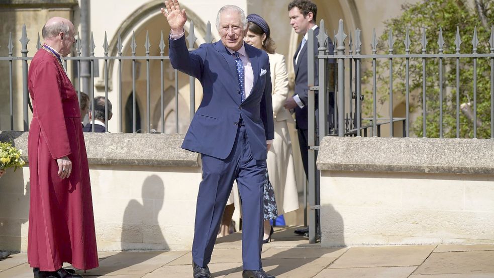 In Westminster Abbey wird King Charles III. im kommenden Monat offiziell zum König des Vereinigten Königreichs gekrönt. Foto: dpa/Yui Mok