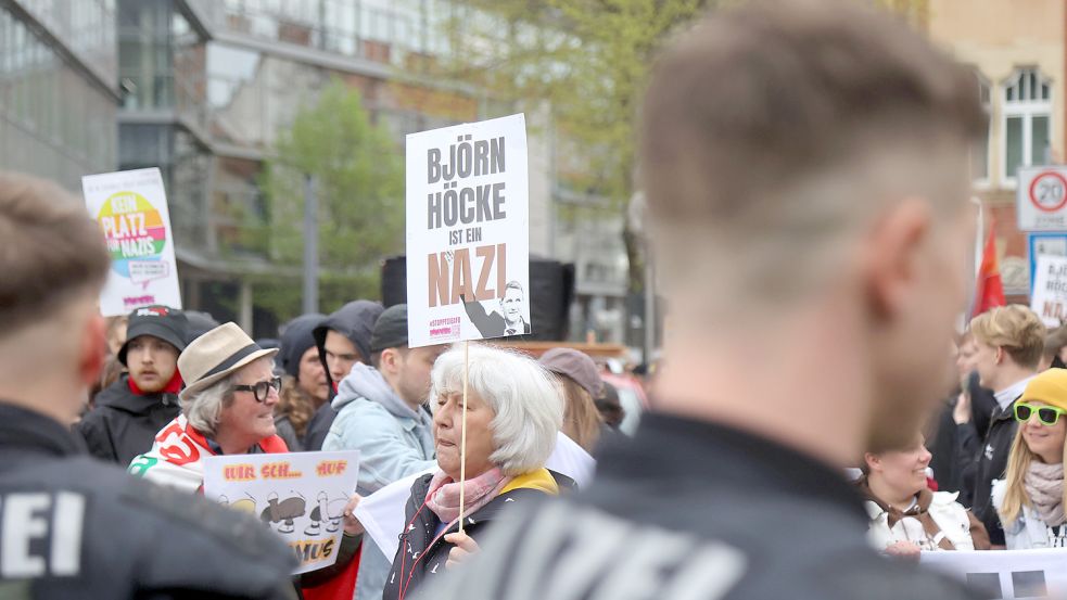 Demonstrationen in Erfurt gegen den Auftritt von AfD-Politiker Björn Höcke. Foto: imago-images/Karina Hessland