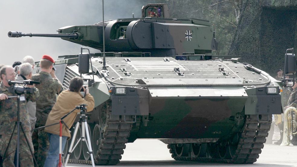 Vor mittlerweile 17 Jahren wurde der Puma der Öffentlichkeit vorgestellt. Doch die Beschaffung ist noch immer nicht vollends durch Foto: Patrick Lux/dpa