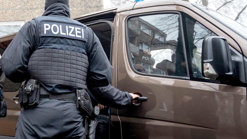 Am Mittwochmorgen hat es in Deutschland eine Razzia gegen eine italienische Mafia-Organisation gegeben. Foto: dpa/Daniel Bockwoldt
