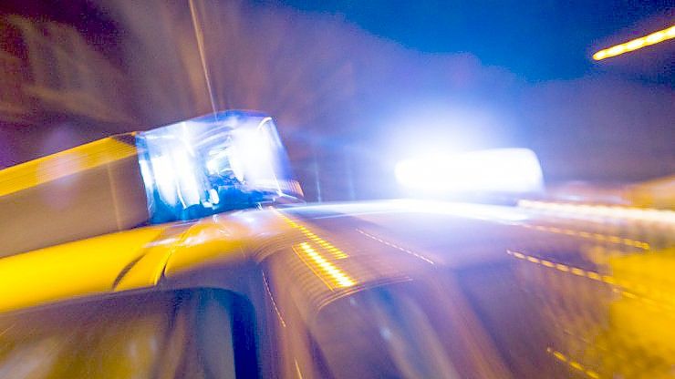 Die Bremer Polizei sucht nach Zeugen für einen Vorfall, bei dem ein 18-Jähriger schwer verletzt wurde. Foto: Michael Gründel