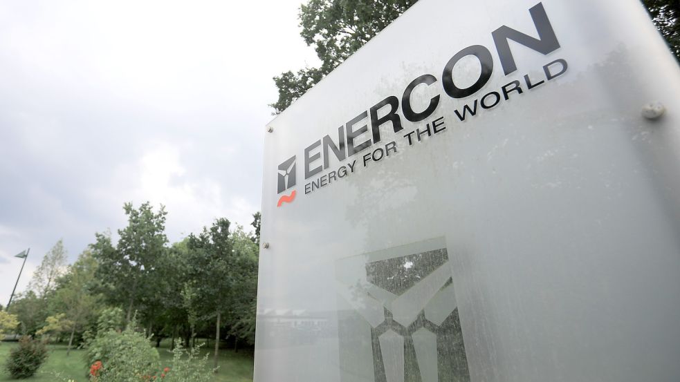 Ein Schild vor der Enercon-Zentrale am Auricher Dreekamp. Foto: Romuald Banik