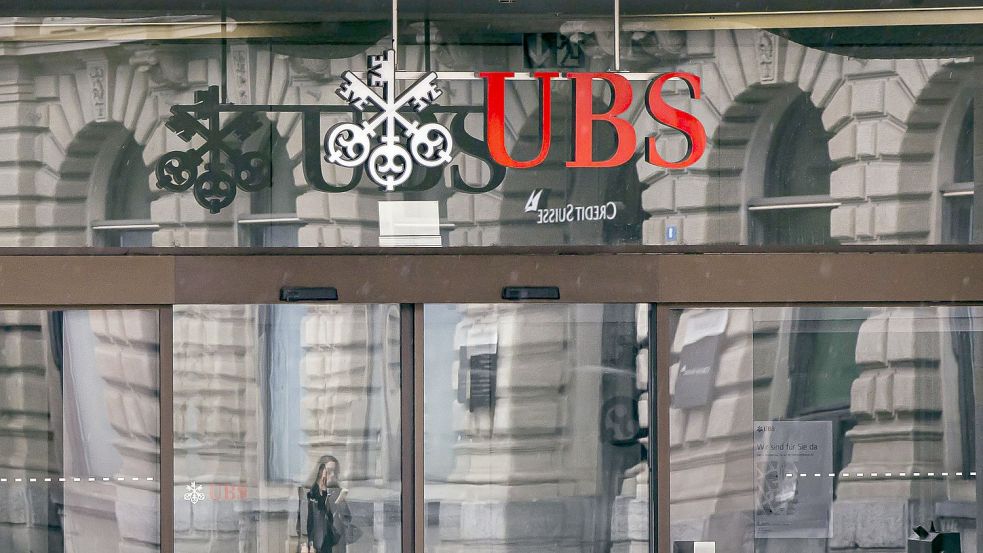 Die EU-Kommission sieht keine Bedenken bei der Übernahme von Credite Suisse durch UBS. Foto: Michael Buholzer/KEYSTONE/dpa