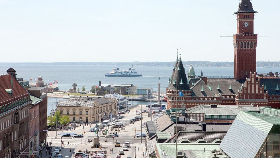 Blick auf den Hafen von Helsingborg, dem Einfallstor für Drogen nach Schweden. Foto: Friso Gentsch/dpa