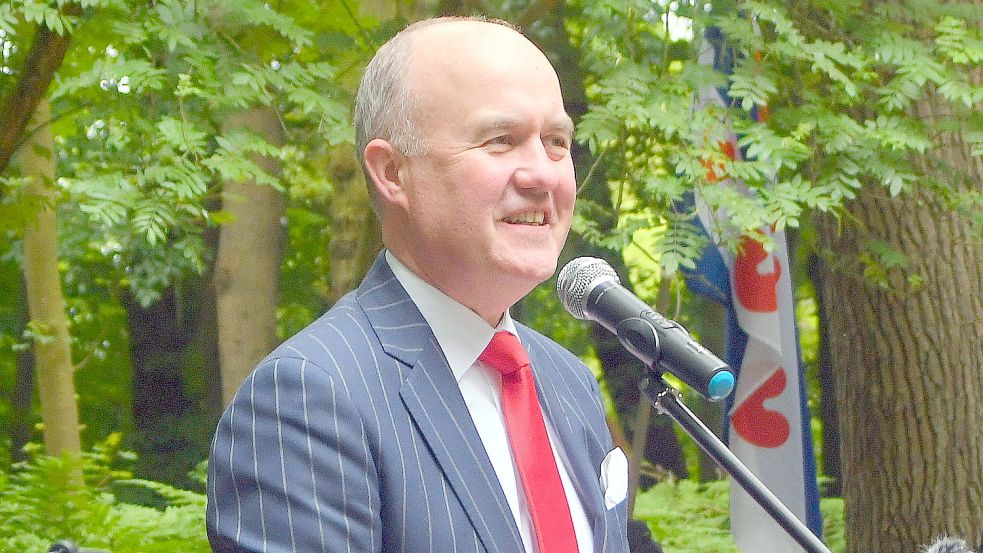 Tradition des Friesischen Forums Kommissar des Königs hielt Loblied