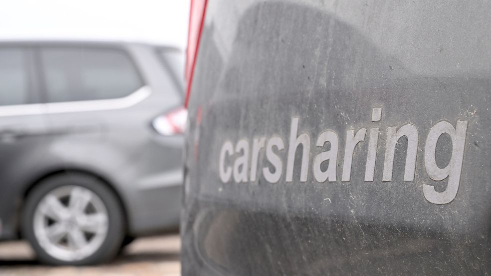 Mit dem Carsharing soll die Zahl der Autos auf den Straßen reduziert werden. Foto: DPA